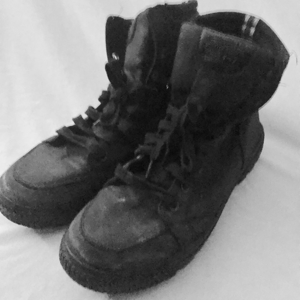 Black Levi Boots